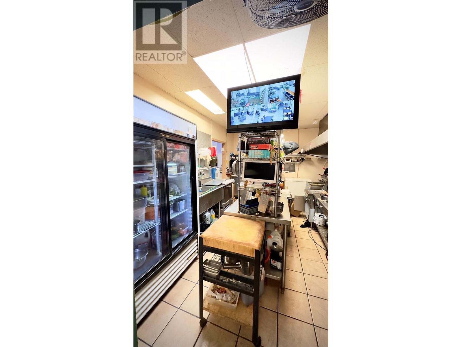 8323 Main Street, Osoyoos, British Columbia  V0H 1V3 - Photo 7 - 10352585