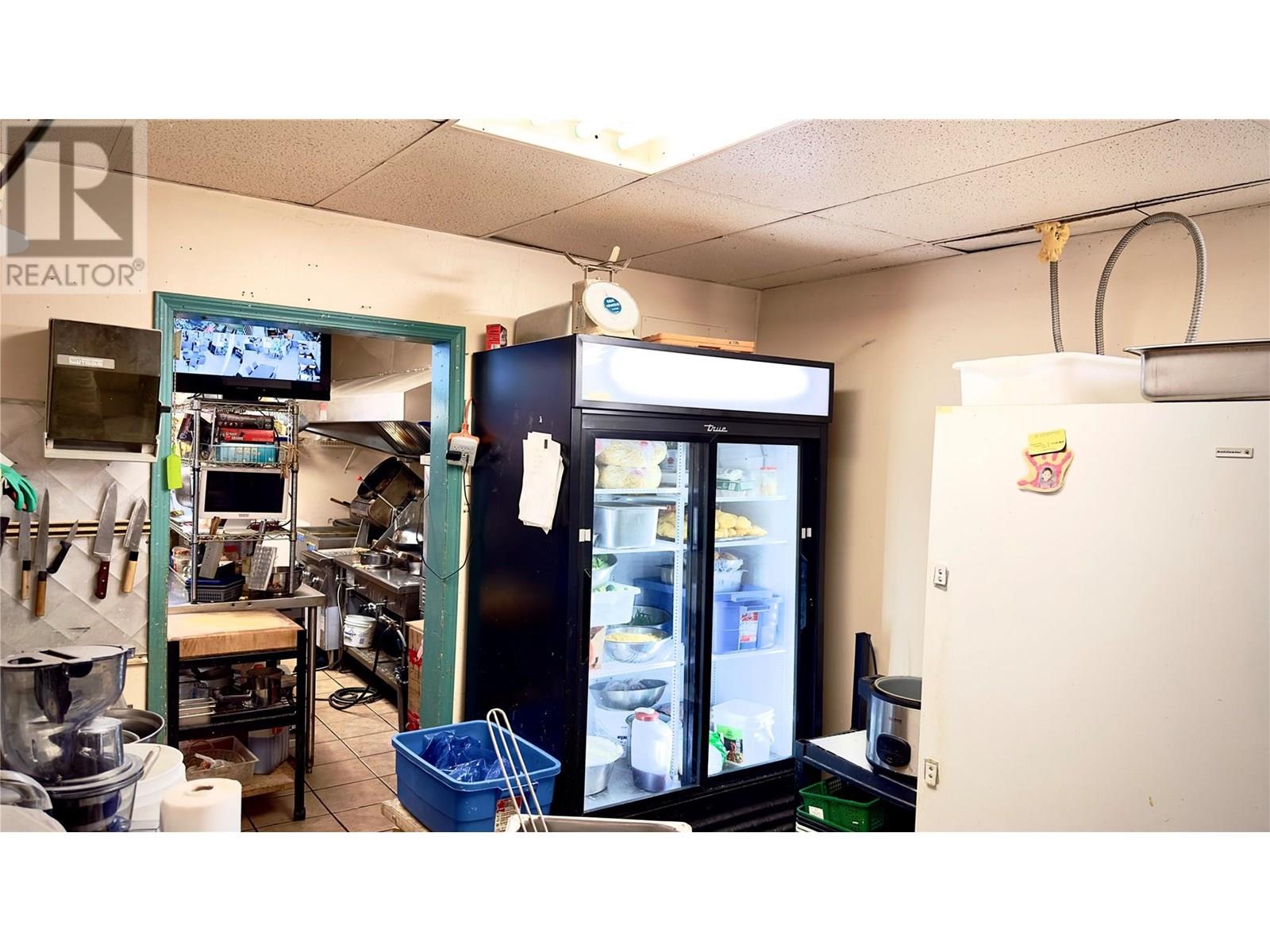 8323 Main Street, Osoyoos, British Columbia  V0H 1V3 - Photo 9 - 10352585