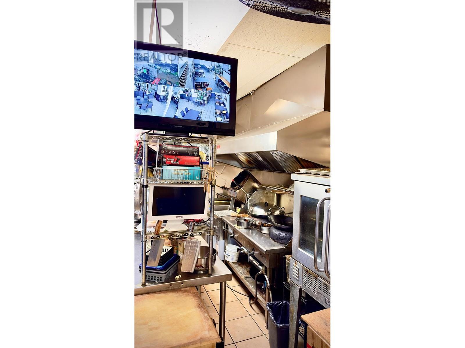 8323 Main Street, Osoyoos, British Columbia  V0H 1V3 - Photo 6 - 10352585