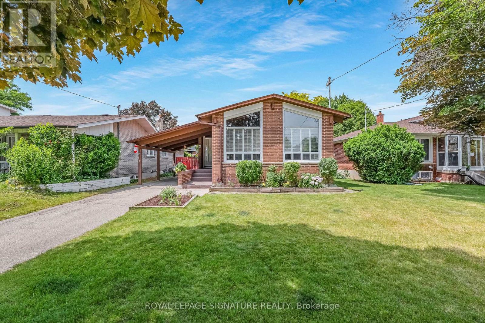 Property at 6 LYNN GATE CRESCENT image 1