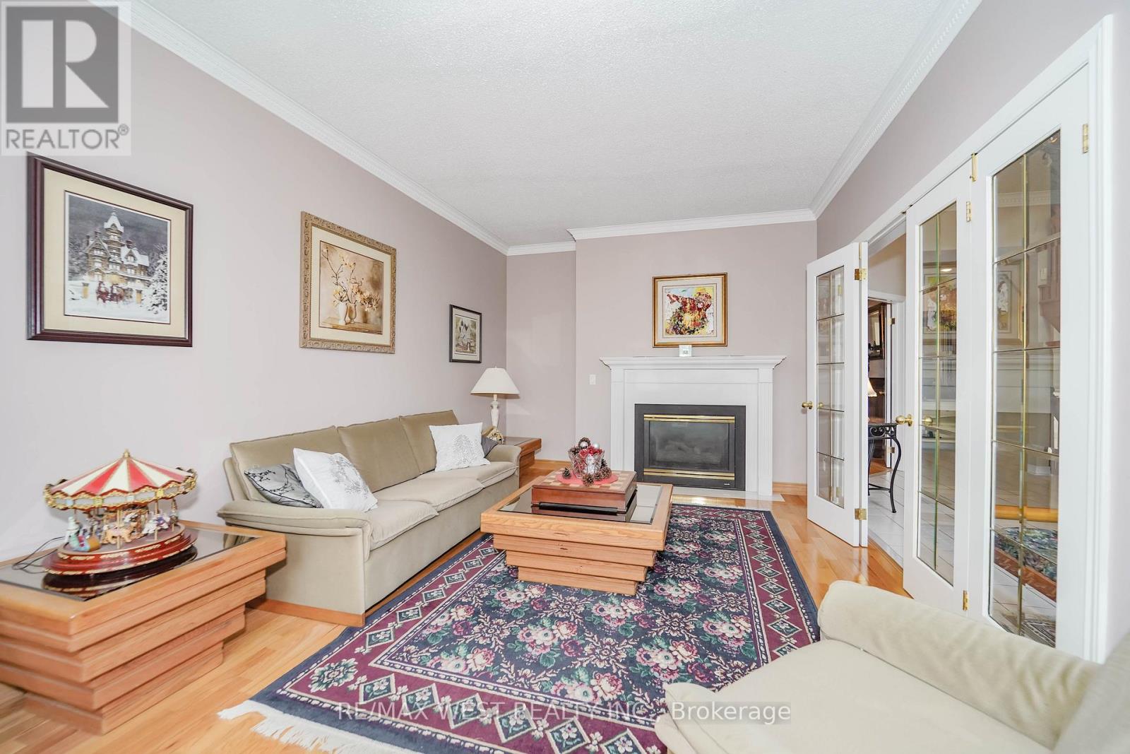 Property at 113 SANDCHERRY COURT image 3