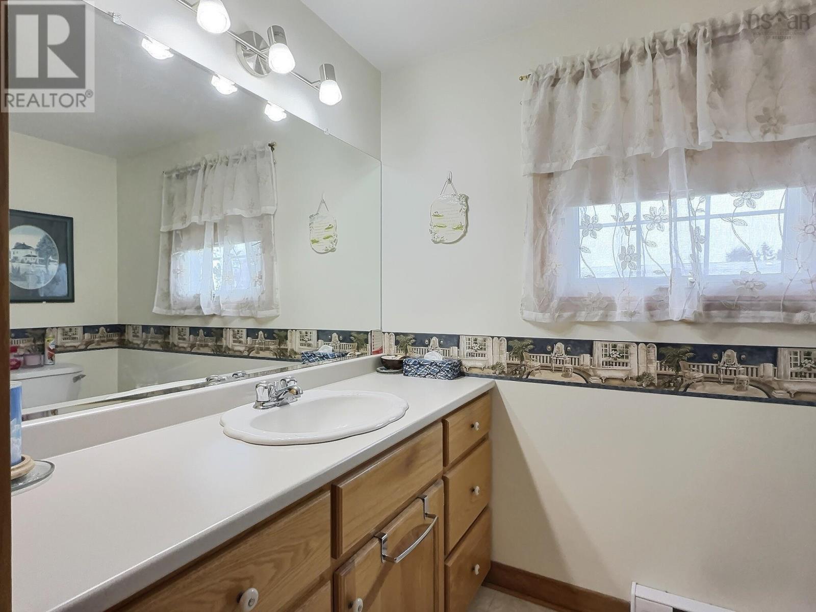 16 Thompson Drive, Bible Hill, Nova Scotia  B2N 5L6 - Photo 9 - 202510858