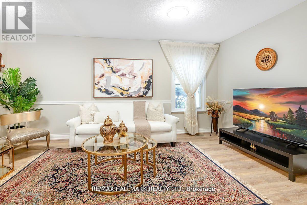 Property at 40 LILLOOET CRESCENT image 5