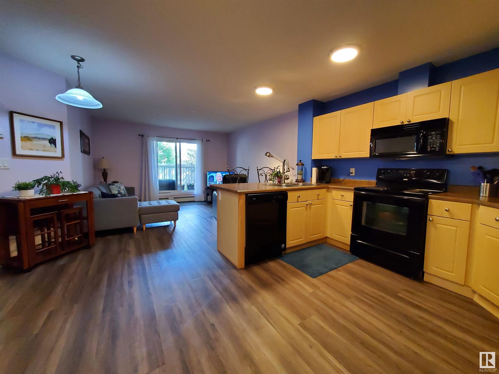 Property at #109 4403 23 ST NW image 3