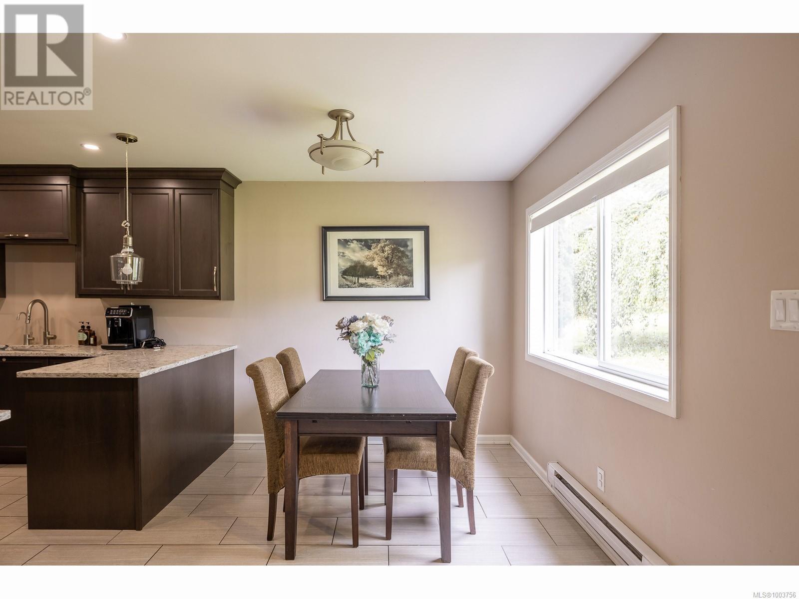 Property at 2071 East Wellington Dr image 4