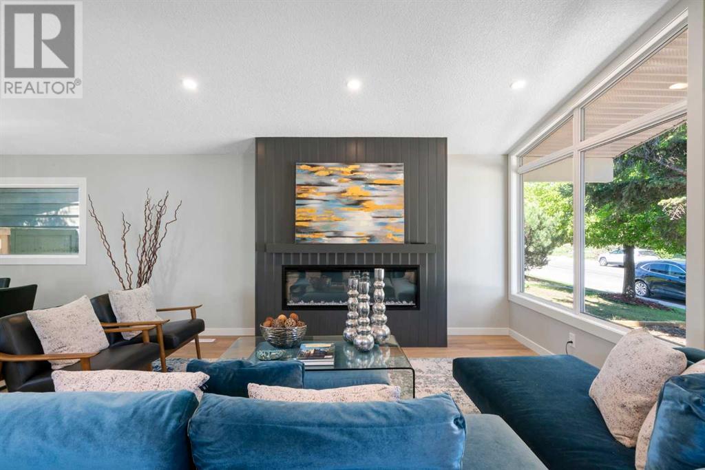 Property at 1039 Lake Bonavista Drive SE image 4