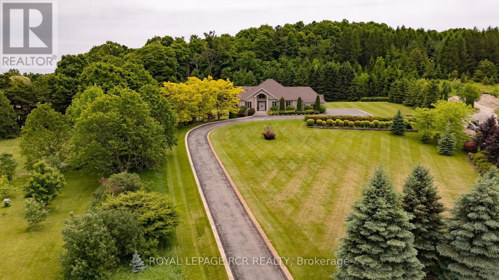 Property at 5 WOODLOT COURT image 1