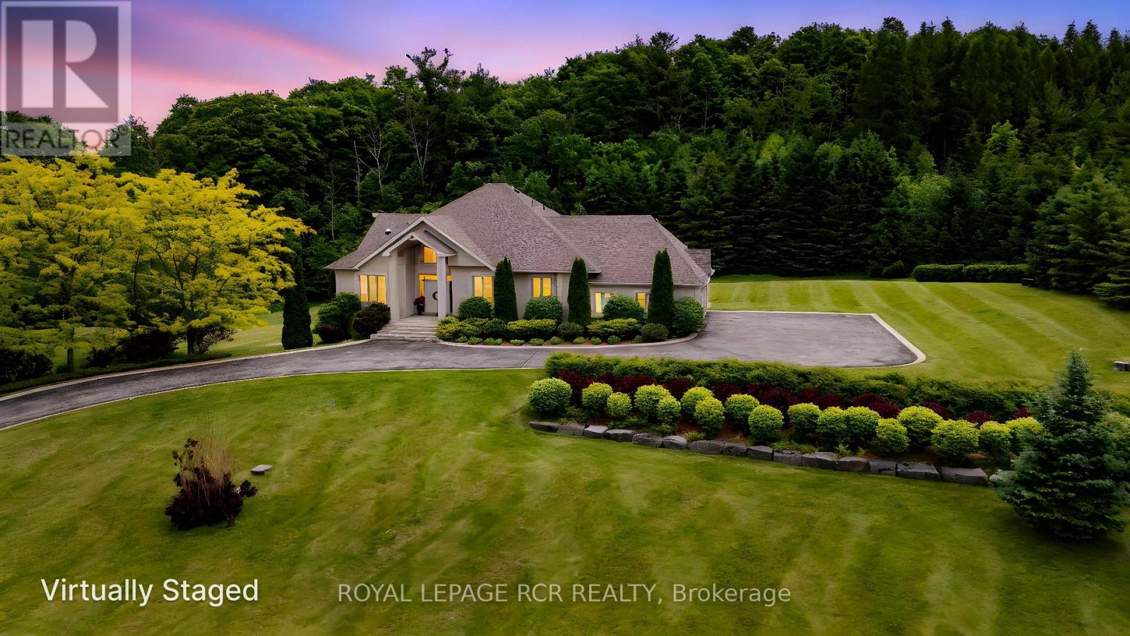 Property at 5 WOODLOT COURT image 3