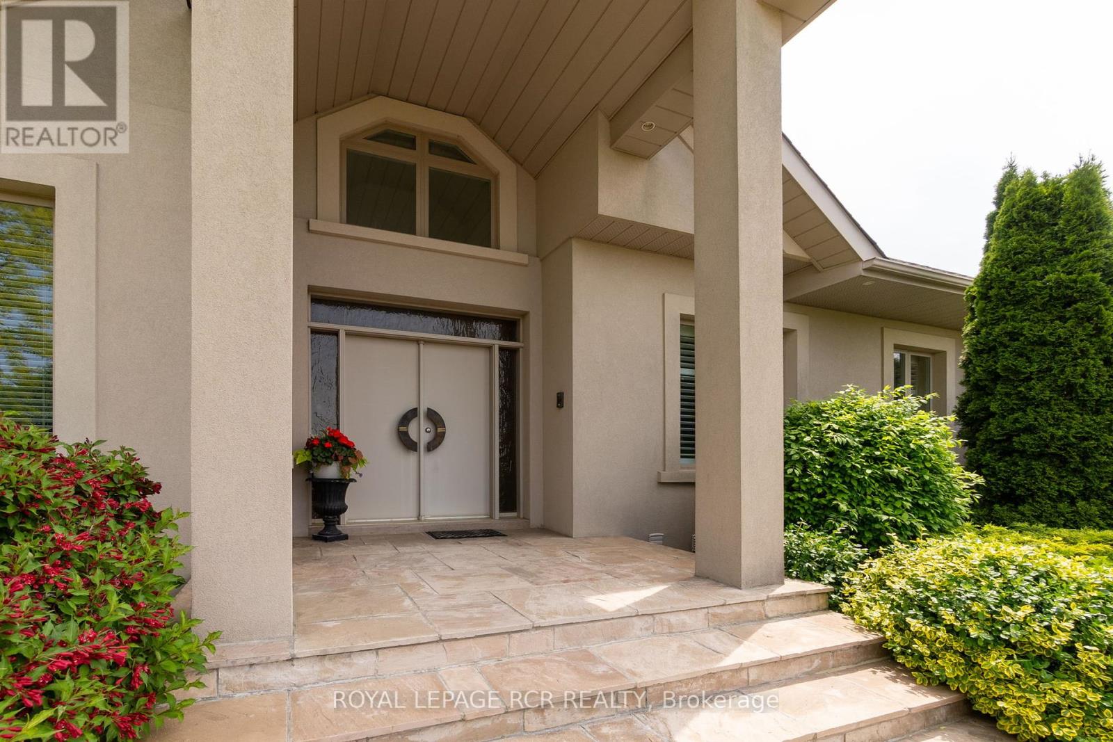 Property at 5 WOODLOT COURT image 5