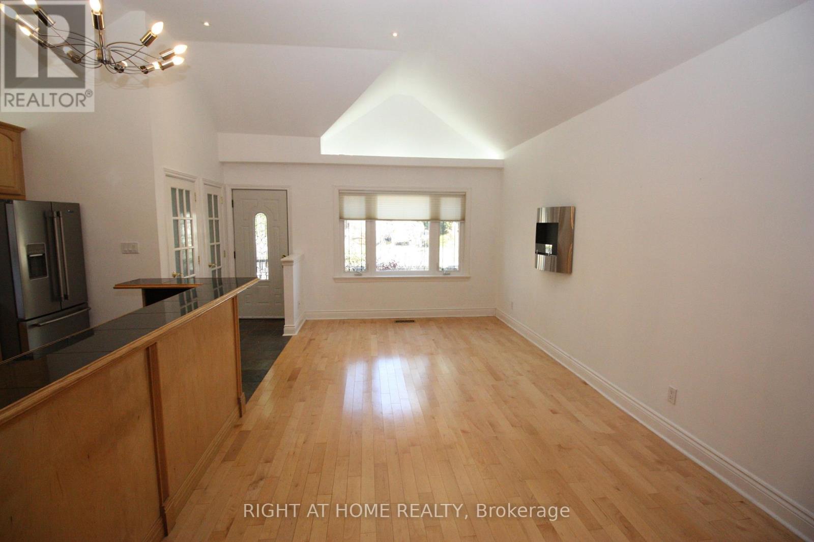 Property at 479 RIMILTON AVENUE image 4