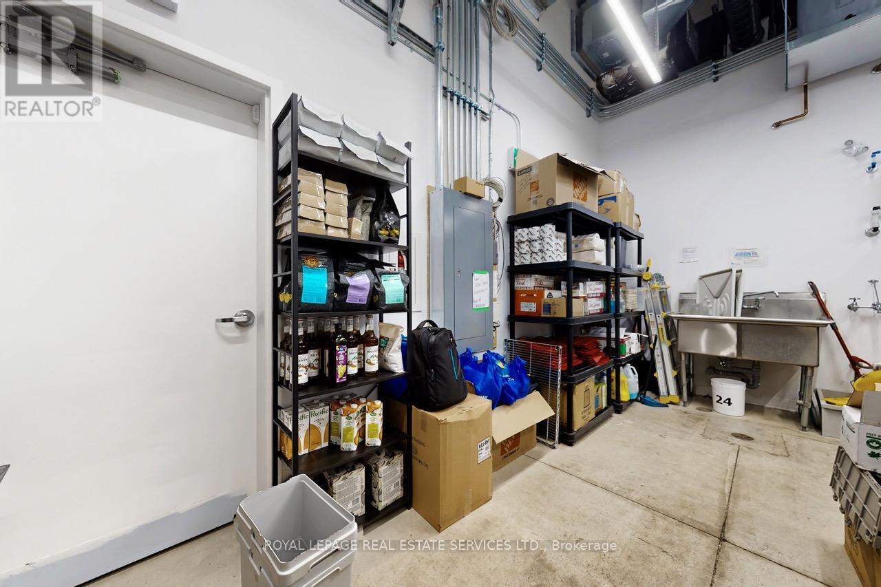 35 King Street N, Waterloo, Ontario  N2J 2W9 - Photo 20 - X12227100