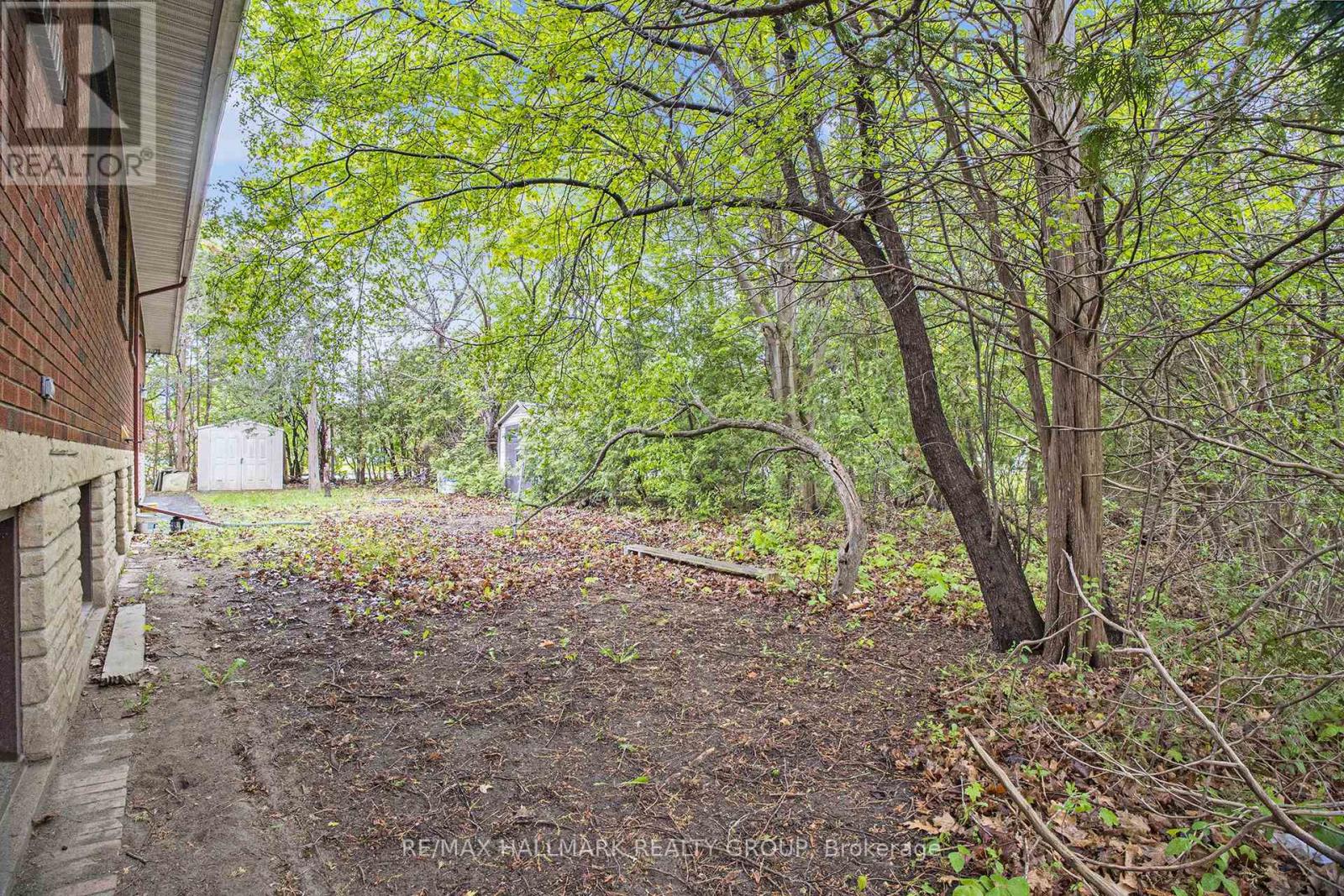 1128 Cummings Avenue, Ottawa, Ontario  K1J 7R8 - Photo 10 - X12176710