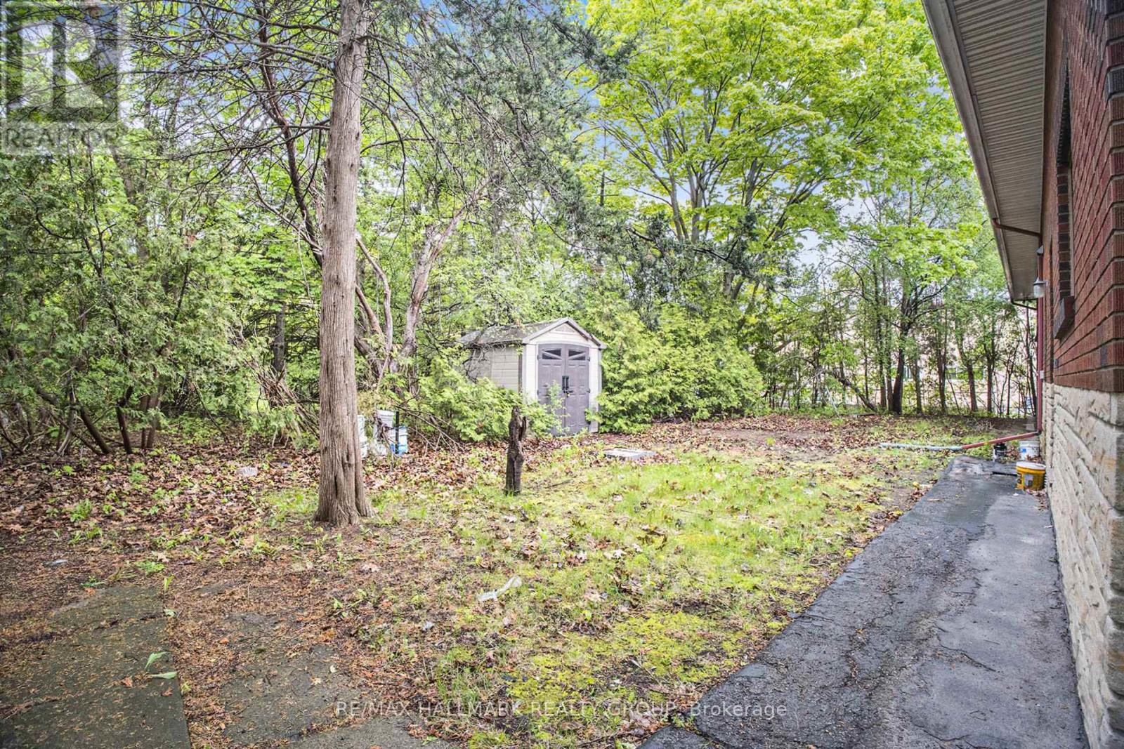 1128 Cummings Avenue, Ottawa, Ontario  K1J 7R8 - Photo 14 - X12176710