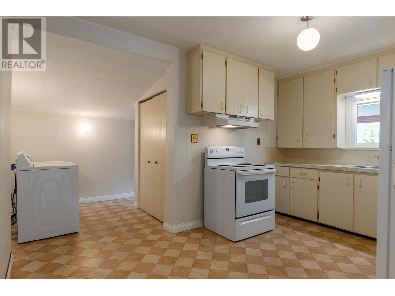 Property at 2233 Fifth Avenue image 5