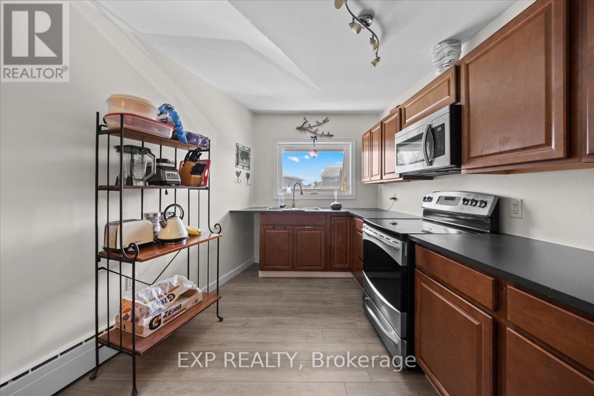 Property at 215 LAVERGNE STREET image 3