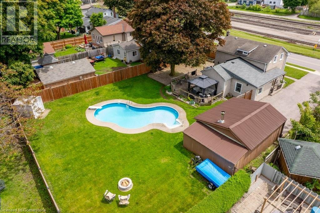 Property at 68 SAMUELSON Street image 2