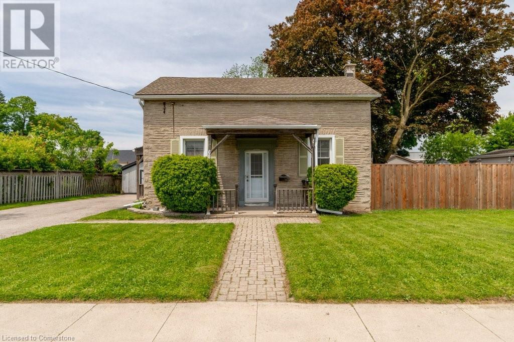 Property at 68 SAMUELSON Street image 3