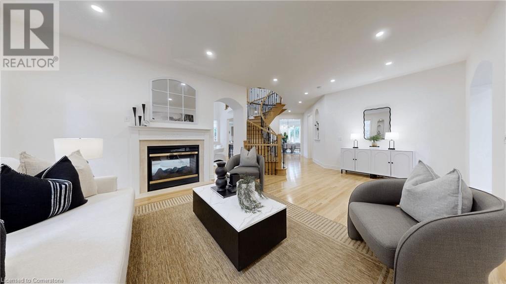 Property at 2238 LYNDHURST Drive image 3