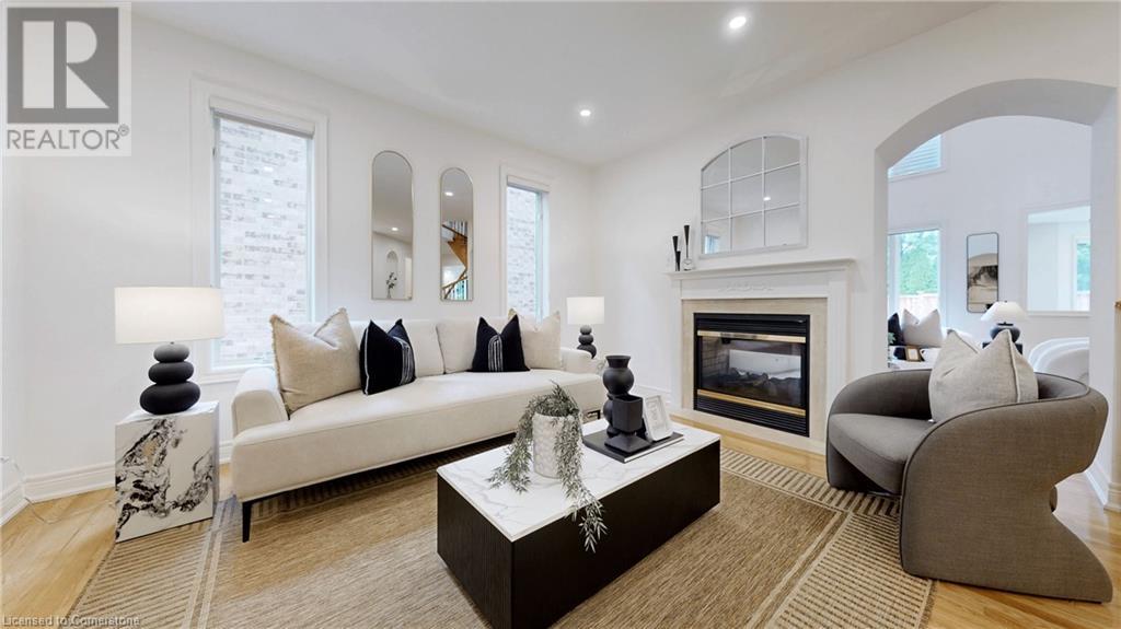 Property at 2238 LYNDHURST Drive image 4
