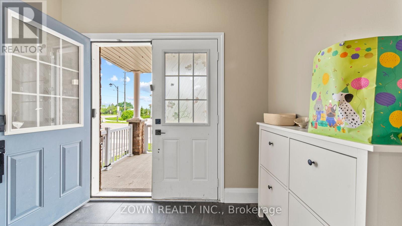 Property at 956 GREENHILL AVENUE image 3