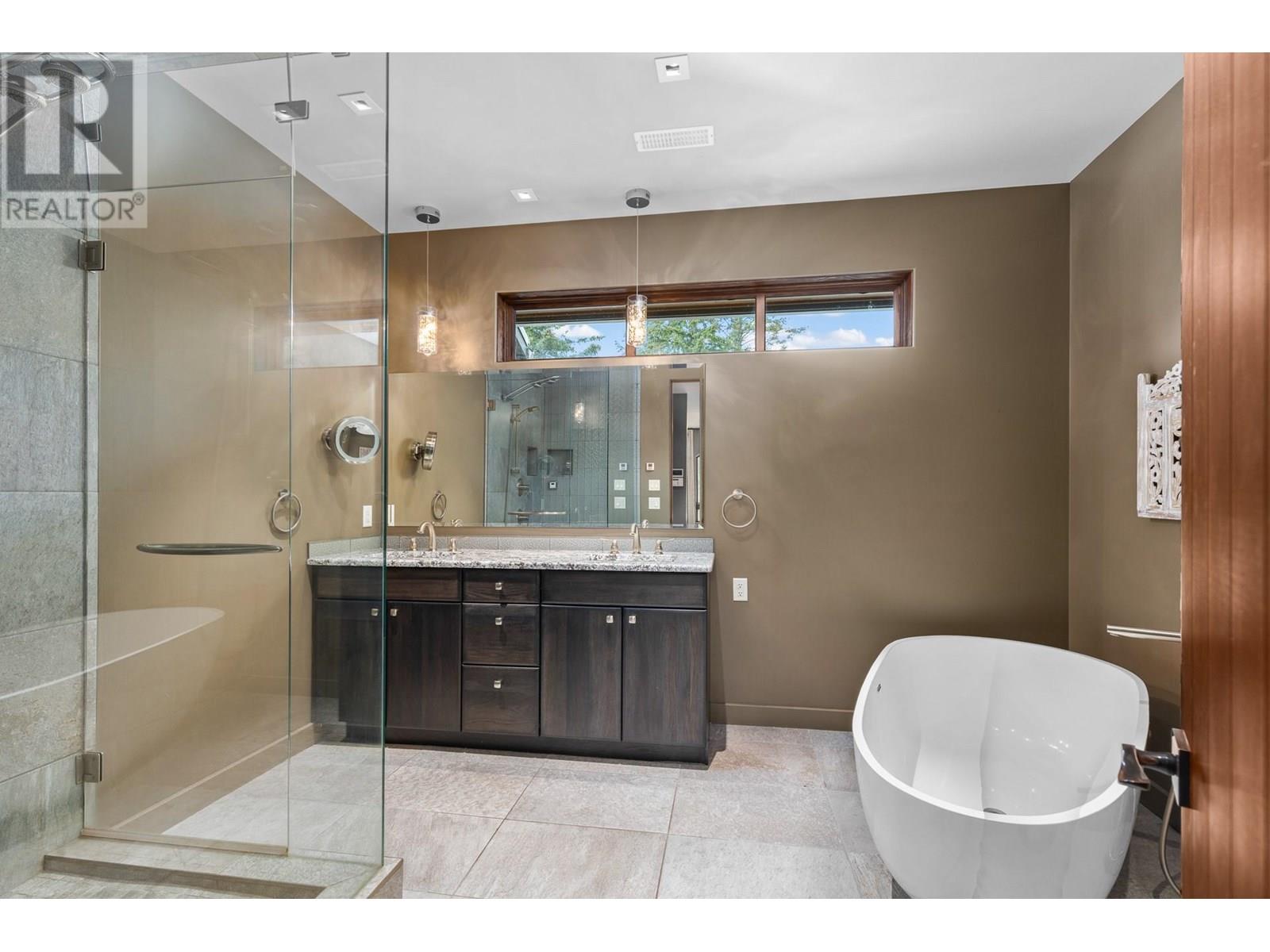 Property at 4335 Maxwell Road image 4