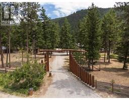 4335 Maxwell Road, peachland, British Columbia