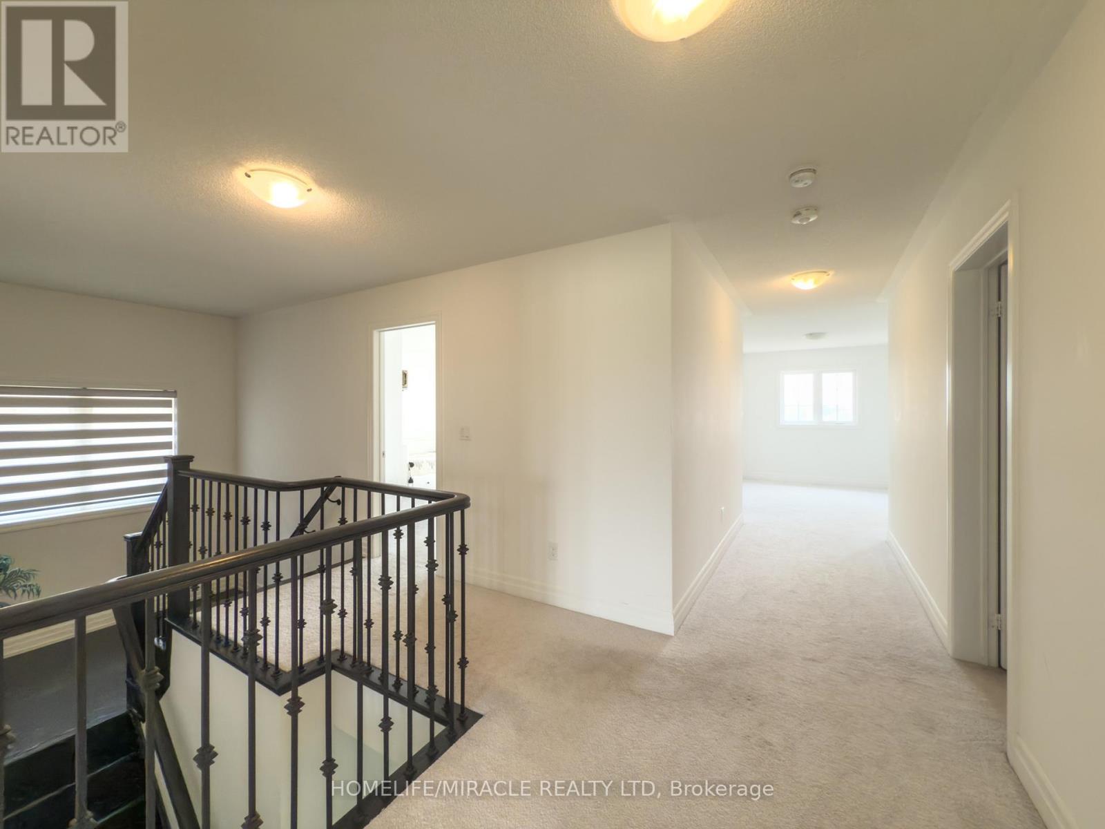 118 Frank Kelly Drive, East Gwillimbury, Ontario  L9N 0V1 - Photo 25 - N12227208