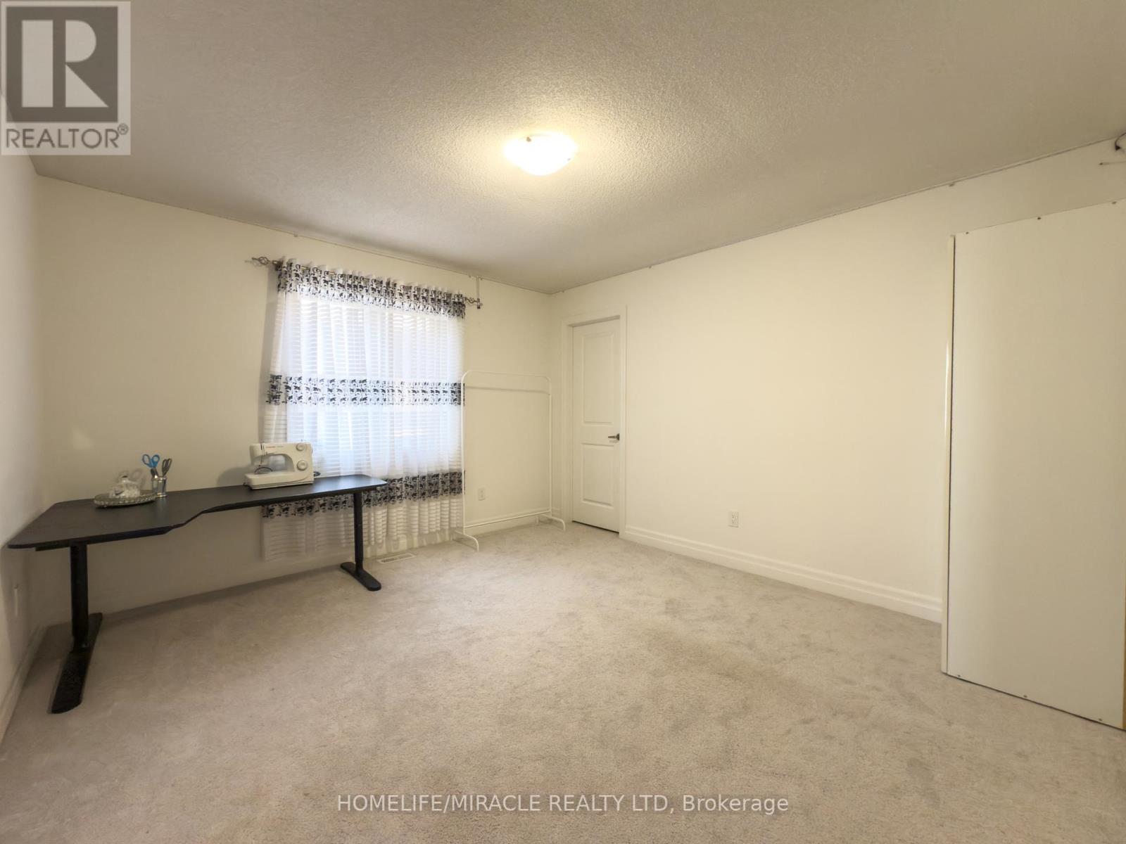 118 Frank Kelly Drive, East Gwillimbury, Ontario  L9N 0V1 - Photo 26 - N12227208