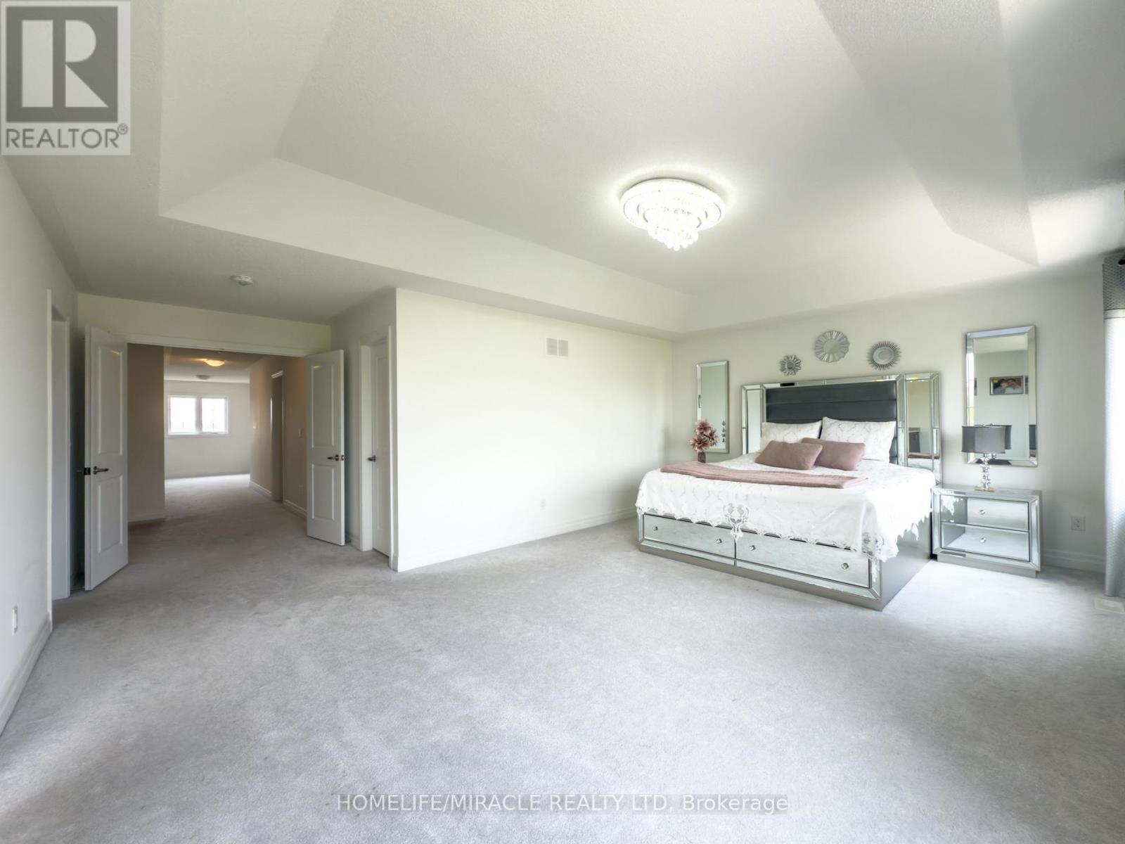 118 Frank Kelly Drive, East Gwillimbury, Ontario  L9N 0V1 - Photo 34 - N12227208