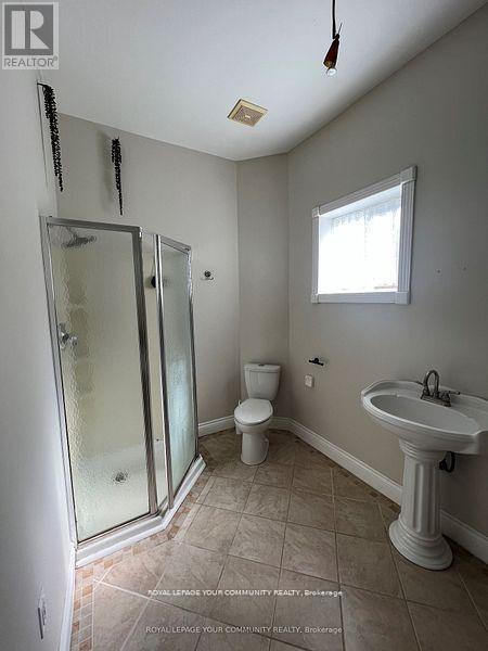 997 Leslie (Bsmt) Drive, Innisfil, Ontario  L9S 2B2 - Photo 7 - N12227238
