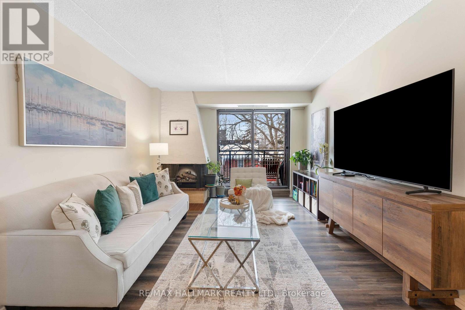 402 - 15390 Yonge Street, Aurora (Aurora Village), Ontario  L4G 1N8 - Photo 11 - N12227243