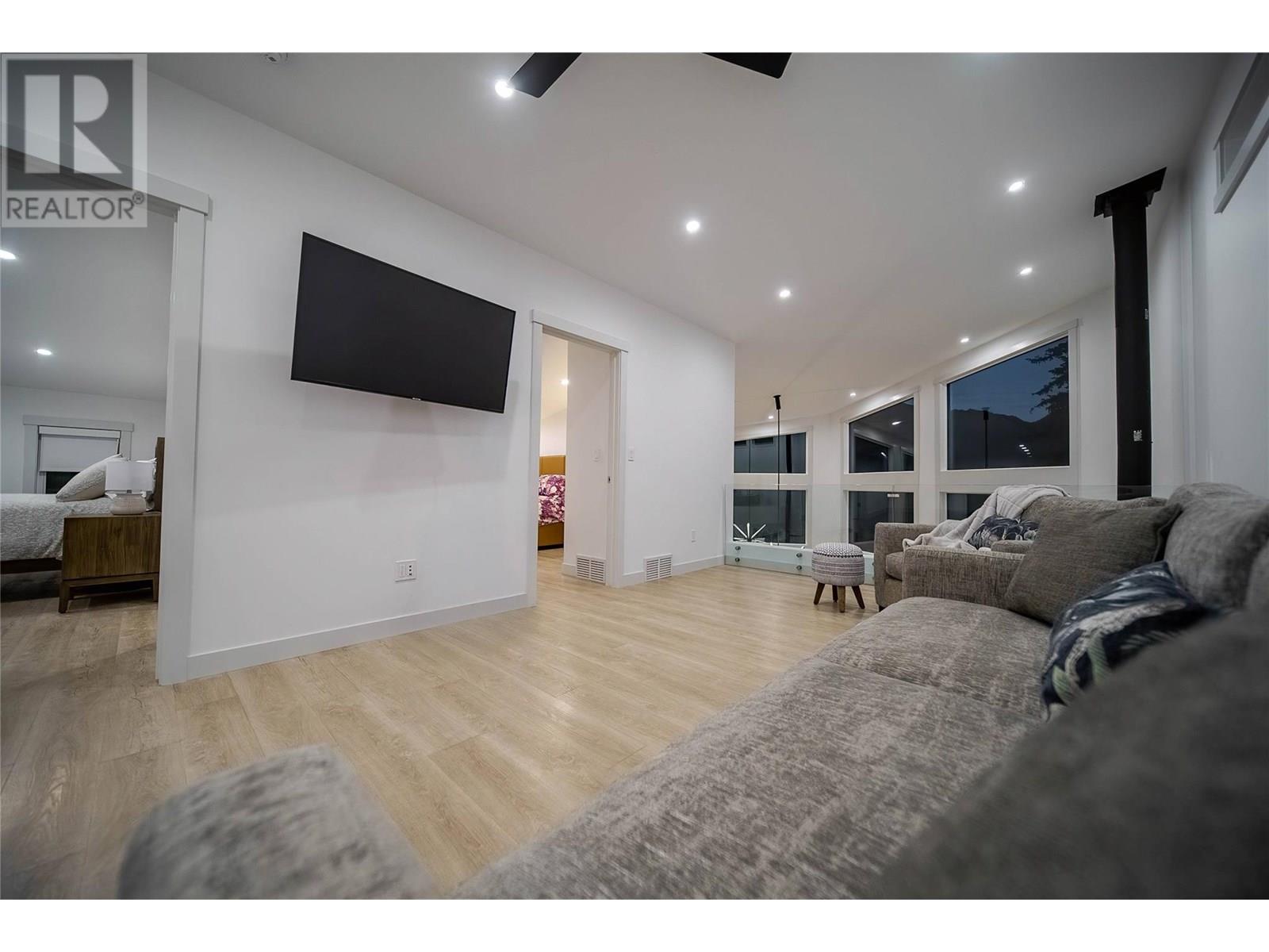 6392 Tie Lake Road, Jaffray, British Columbia  V0B 1T0 - Photo 20 - 10352404