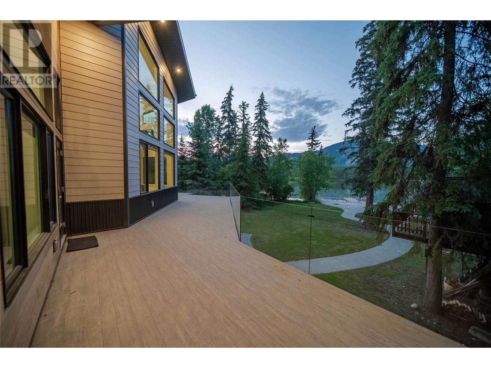 6392 Tie Lake Road, Jaffray, British Columbia  V0B 1T0 - Photo 43 - 10352404