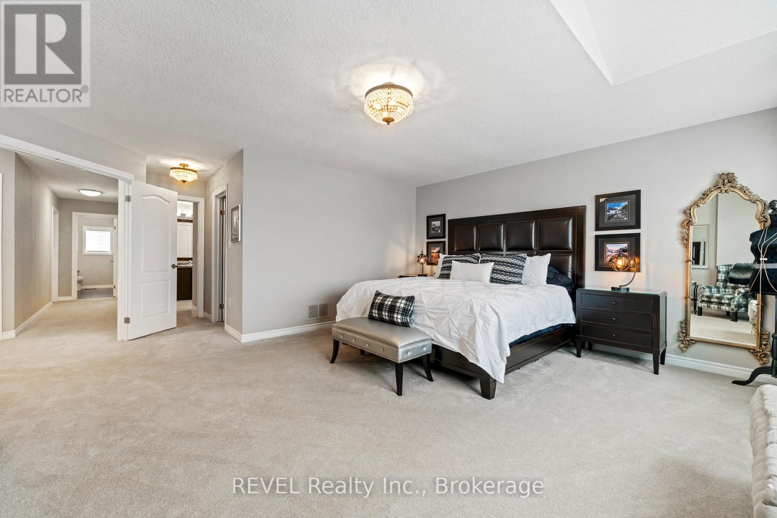 9 Angels Drive, Niagara-On-The-Lake, Ontario  L0S 1J1 - Photo 30 - X12200132