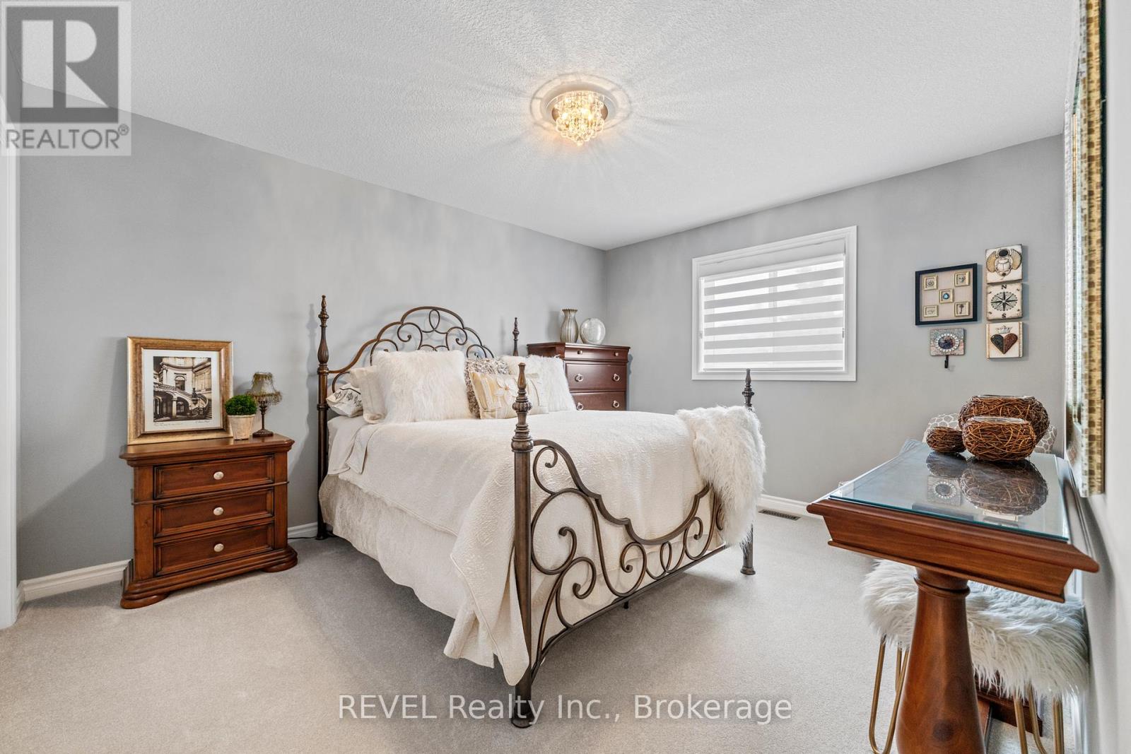 9 Angels Drive, Niagara-On-The-Lake, Ontario  L0S 1J1 - Photo 39 - X12200132