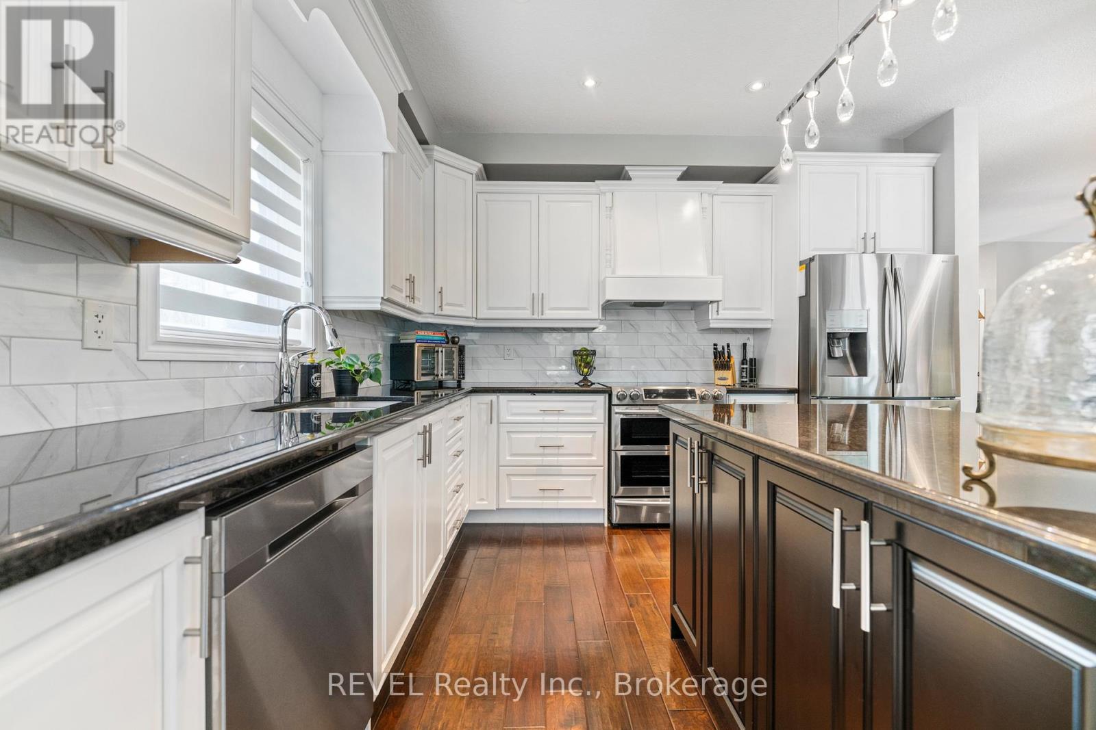 9 Angels Drive, Niagara-On-The-Lake, Ontario  L0S 1J1 - Photo 20 - X12200132