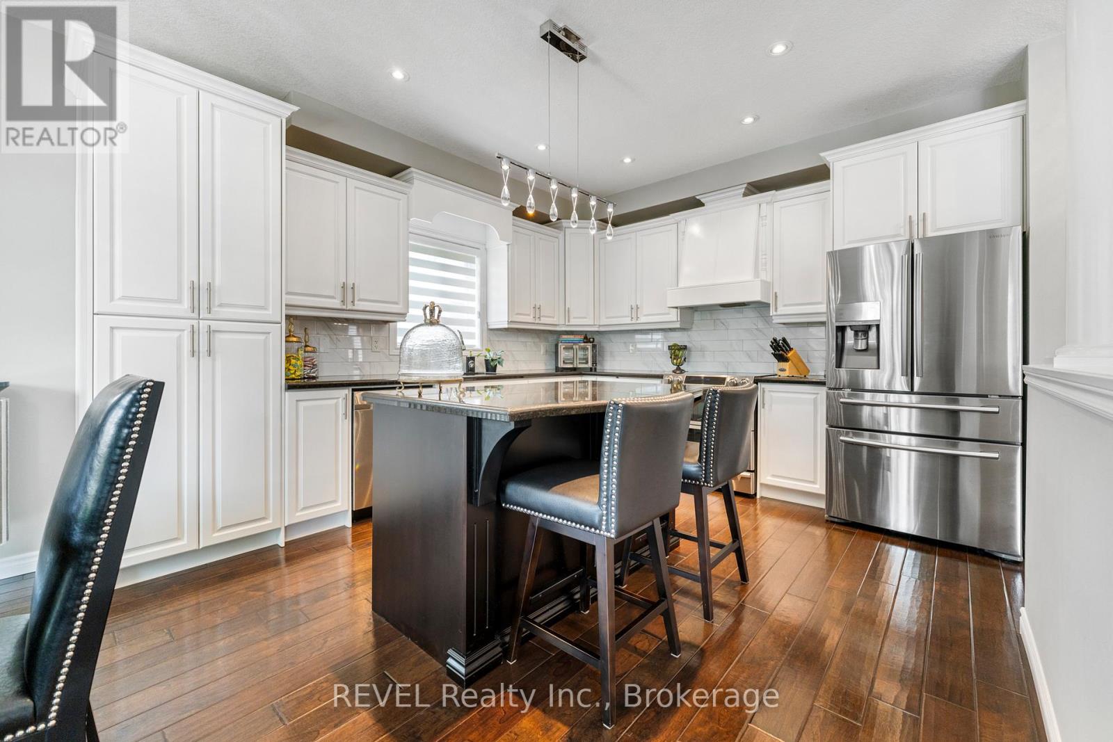 9 Angels Drive, Niagara-On-The-Lake, Ontario  L0S 1J1 - Photo 17 - X12200132