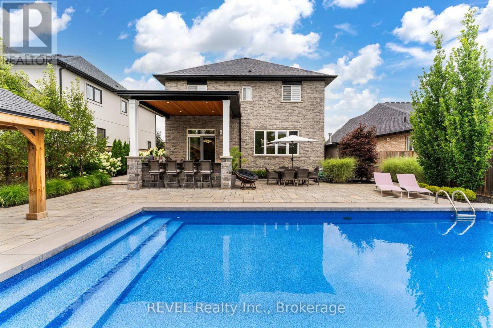 9 Angels Drive, Niagara-On-The-Lake, Ontario  L0S 1J1 - Photo 45 - X12200132