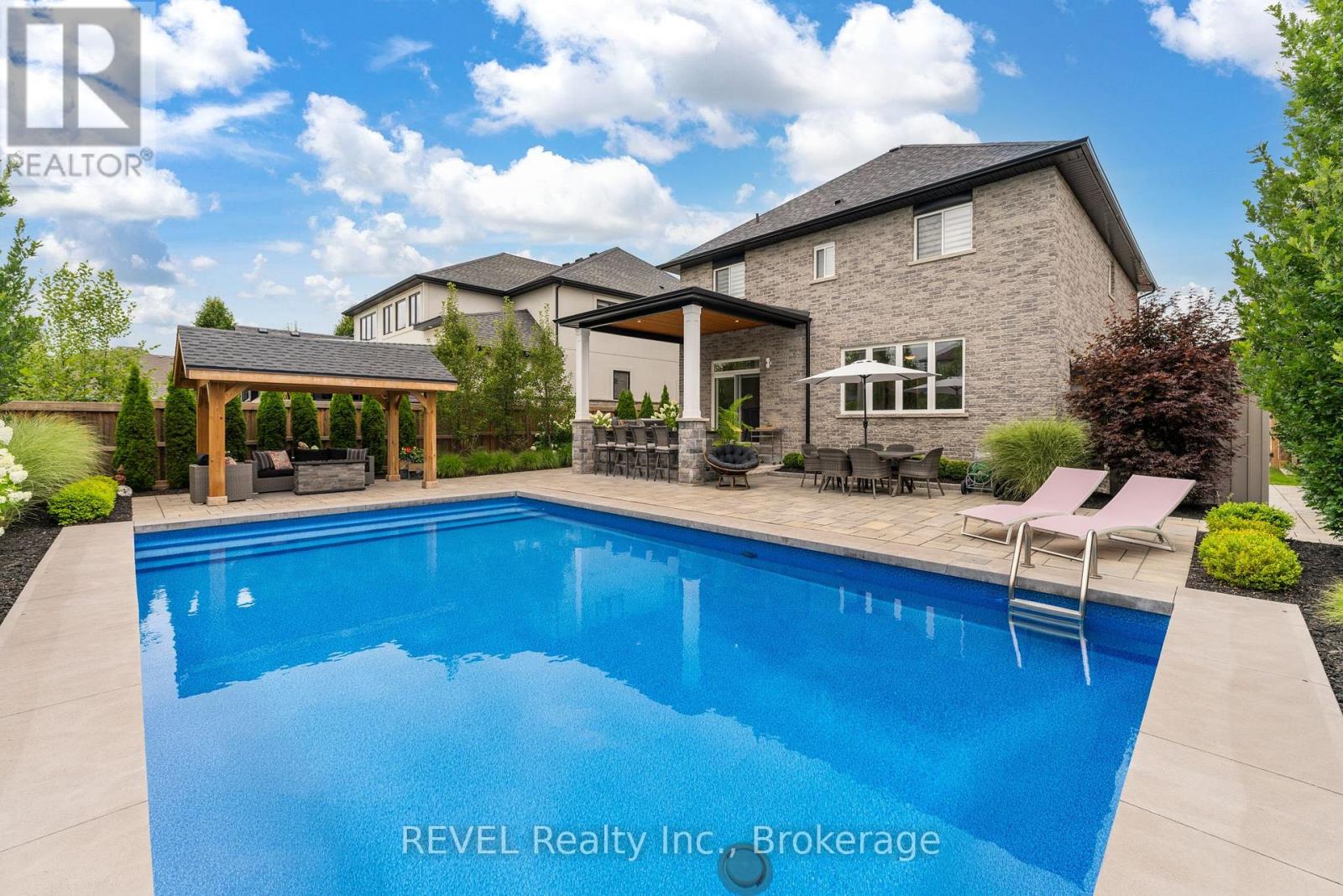 9 Angels Drive, Niagara-On-The-Lake, Ontario  L0S 1J1 - Photo 44 - X12200132