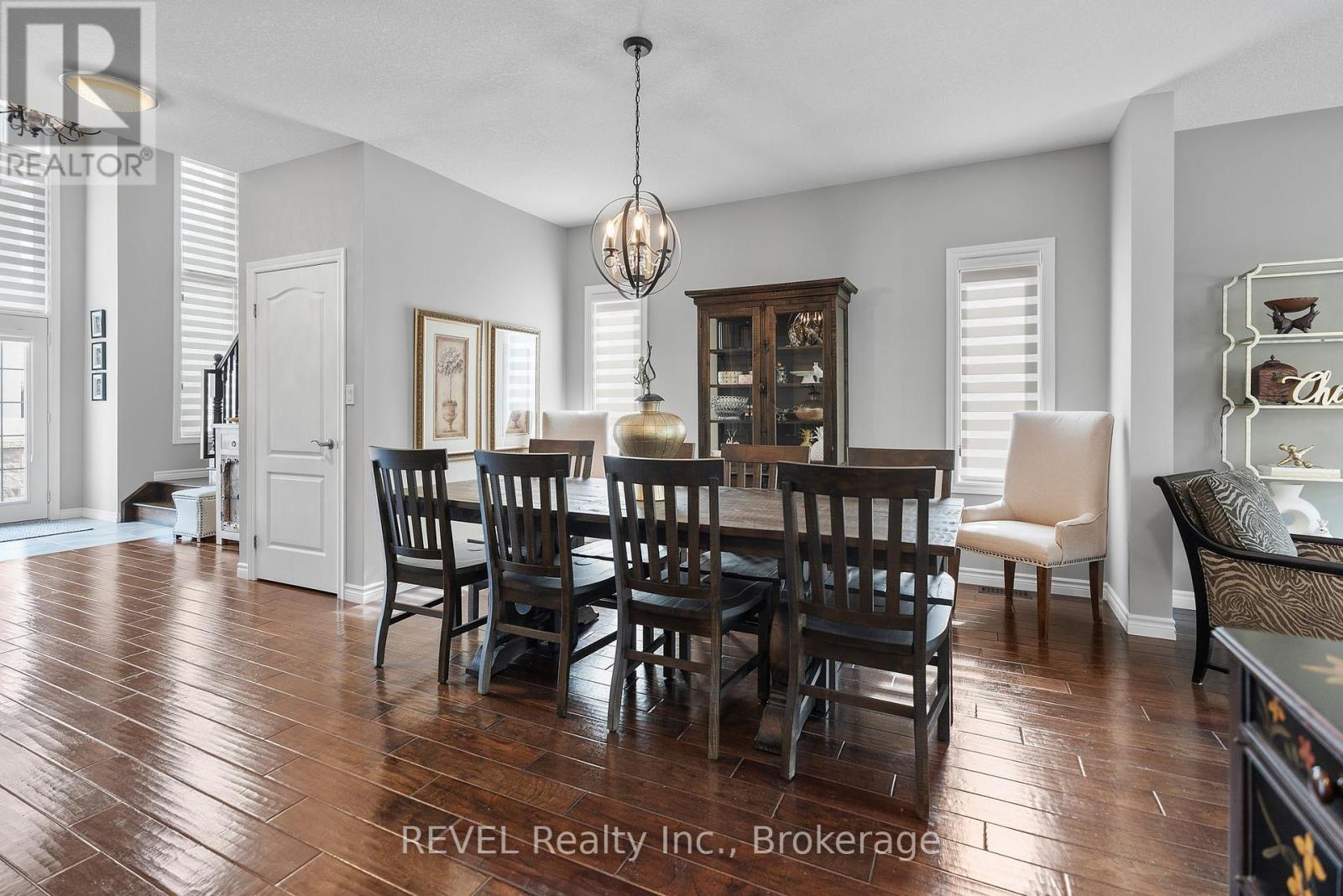 9 Angels Drive, Niagara-On-The-Lake, Ontario  L0S 1J1 - Photo 6 - X12200132