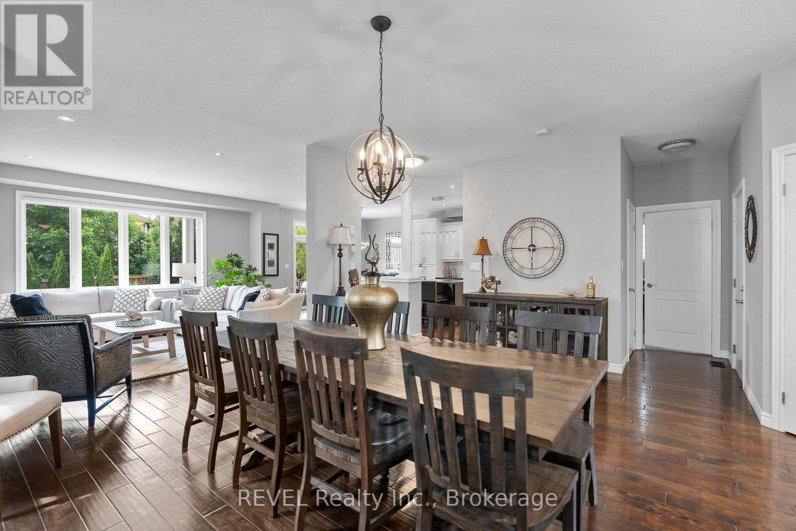 9 Angels Drive, Niagara-On-The-Lake, Ontario  L0S 1J1 - Photo 8 - X12200132