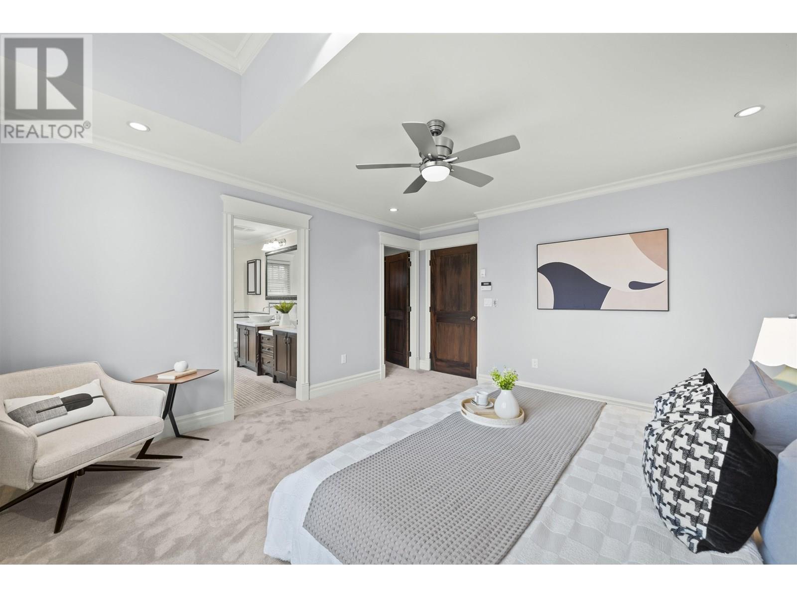 Listing Picture 17 of 40 : 4509 W 8TH AVENUE, Vancouver / 溫哥華 - 魯藝地產 Yvonne Lu Group - MLS Medallion Club Member