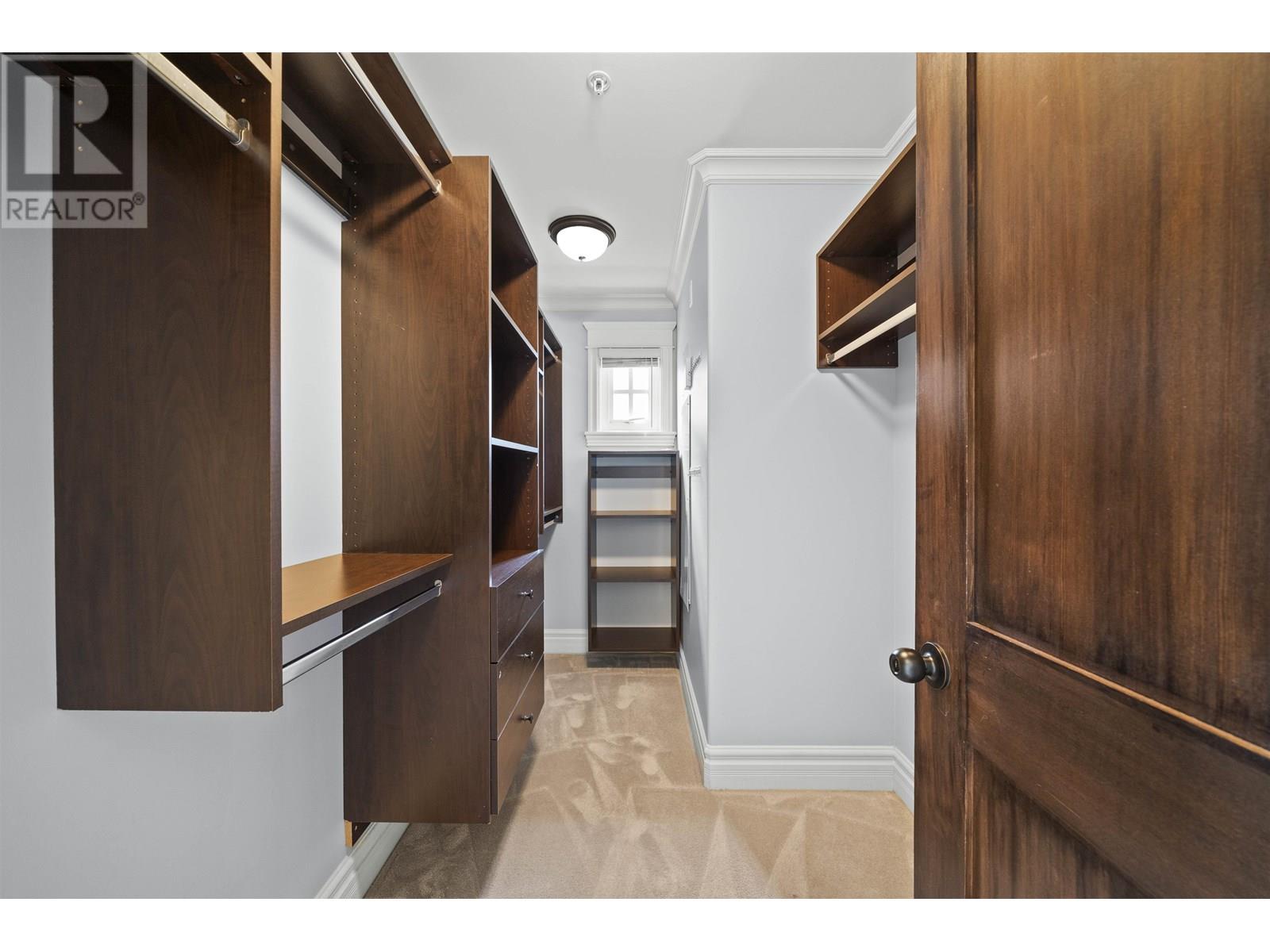 Listing Picture 18 of 40 : 4509 W 8TH AVENUE, Vancouver / 溫哥華 - 魯藝地產 Yvonne Lu Group - MLS Medallion Club Member