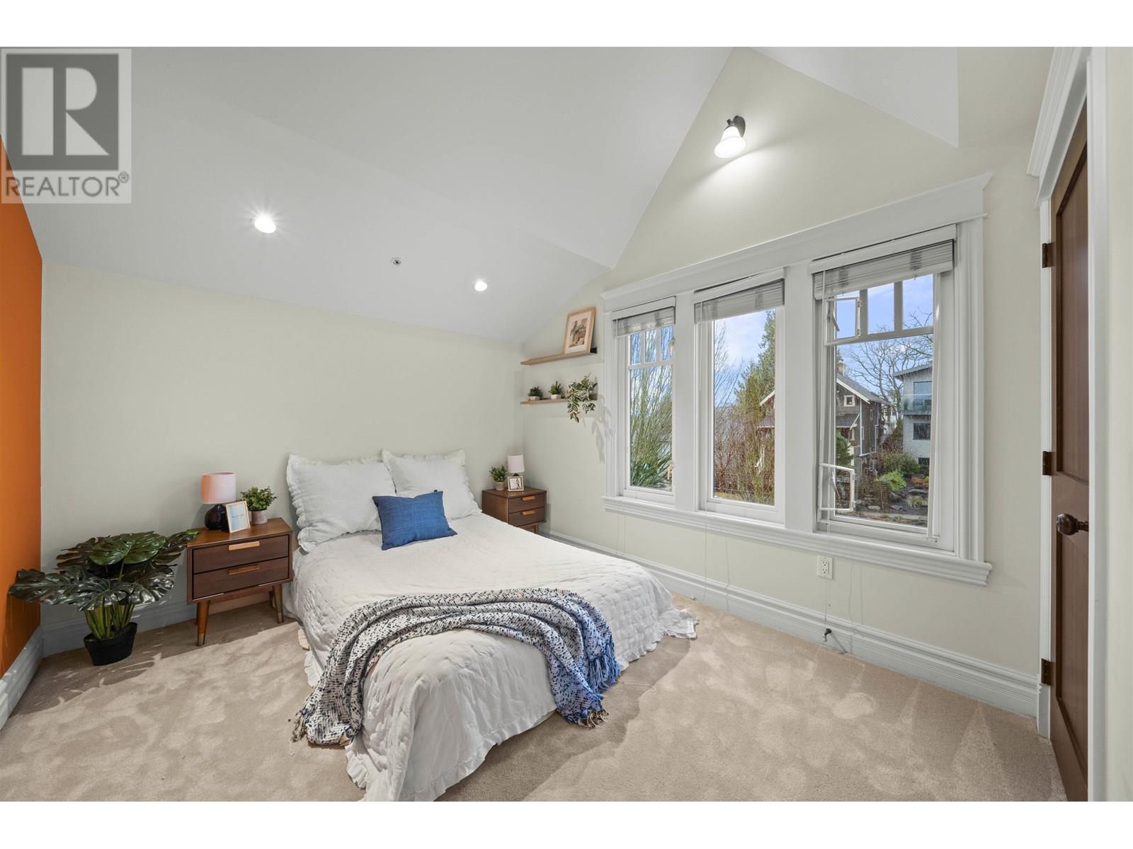 Listing Picture 21 of 40 : 4509 W 8TH AVENUE, Vancouver / 溫哥華 - 魯藝地產 Yvonne Lu Group - MLS Medallion Club Member