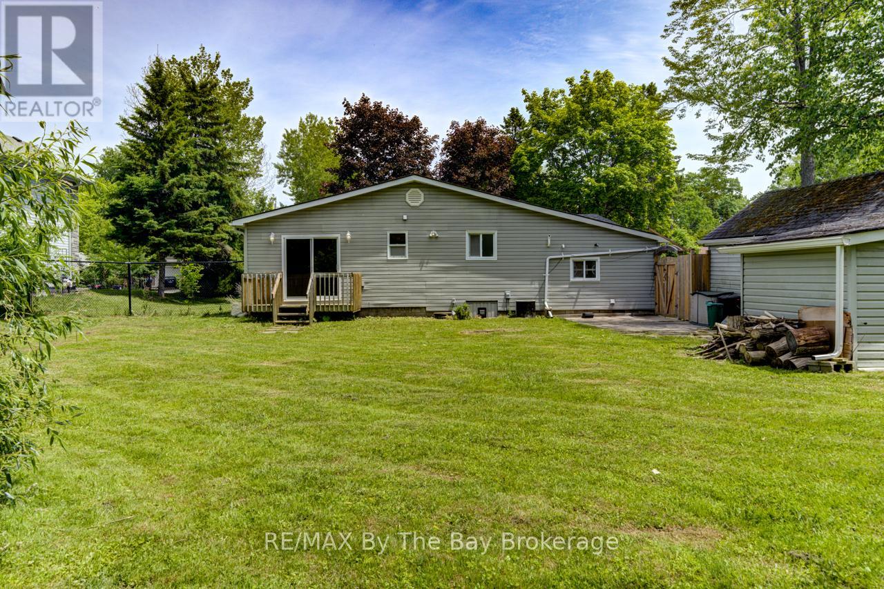 Property at 58 47TH STREET S image 3