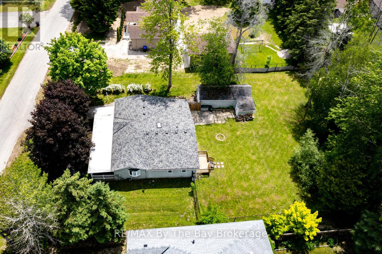 Property at 58 47TH STREET S image 4