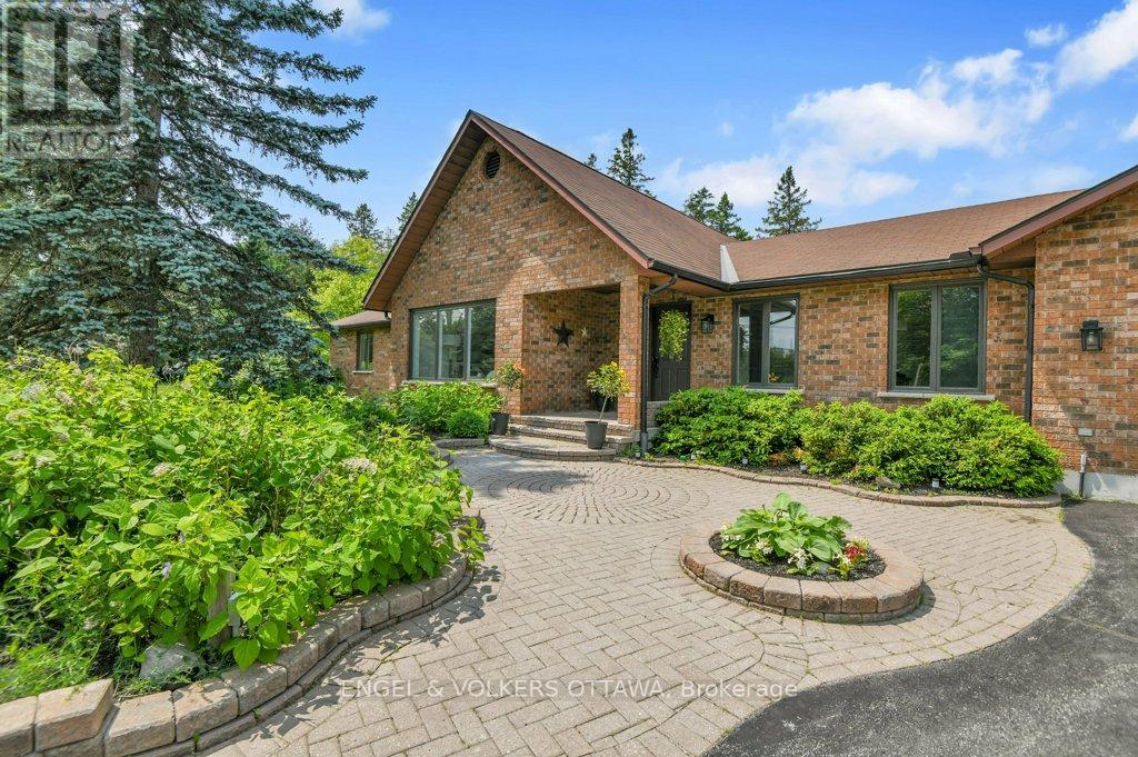 Property at 102 DELANEY DRIVE image 3