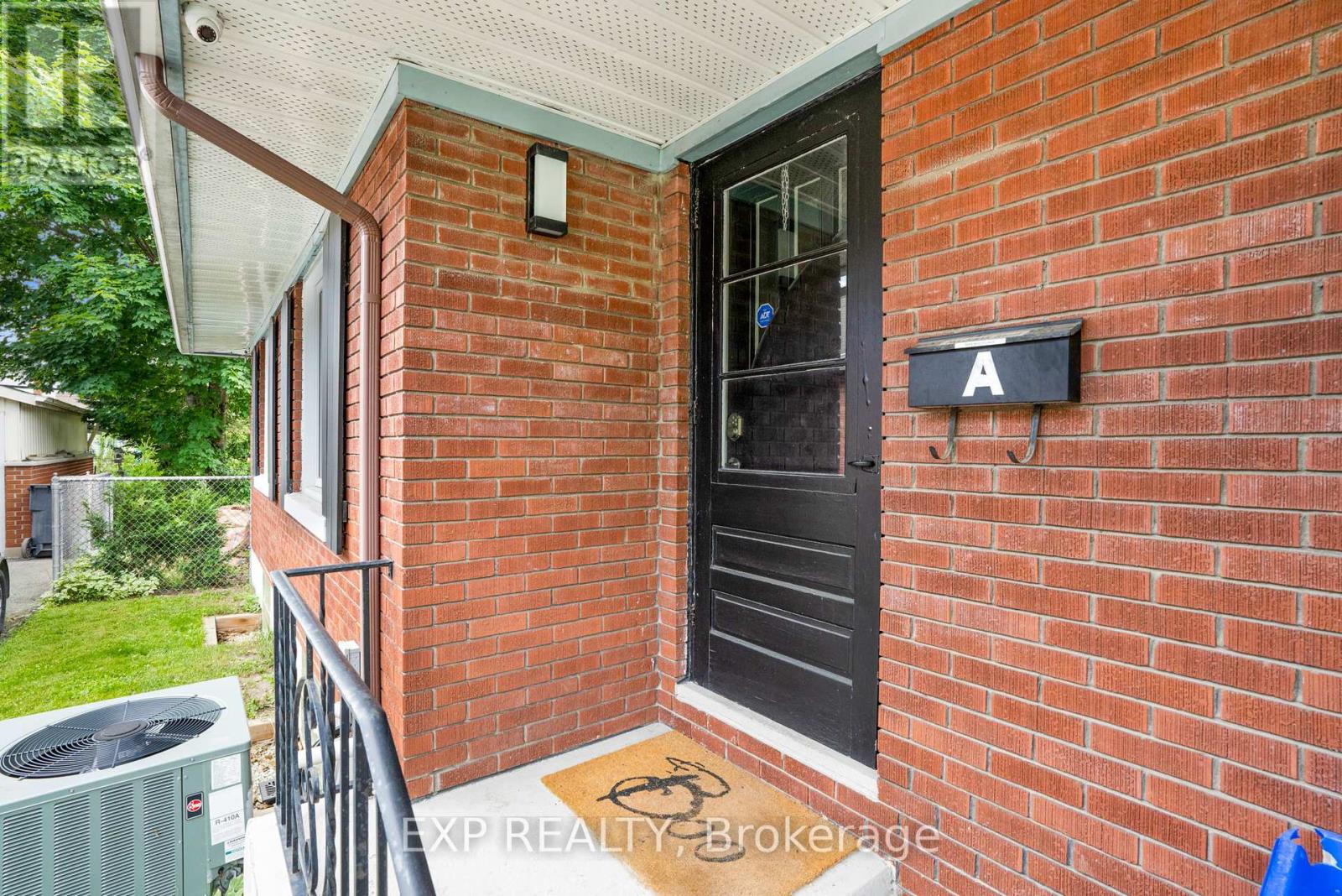 Property at 494 WOLFFDALE CRESCENT image 4