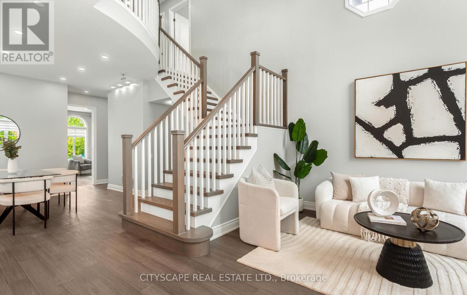 194 Tawny Crescent, Oakville (Br Bronte), Ontario  L6L 6T4 - Photo 8 - W12221965