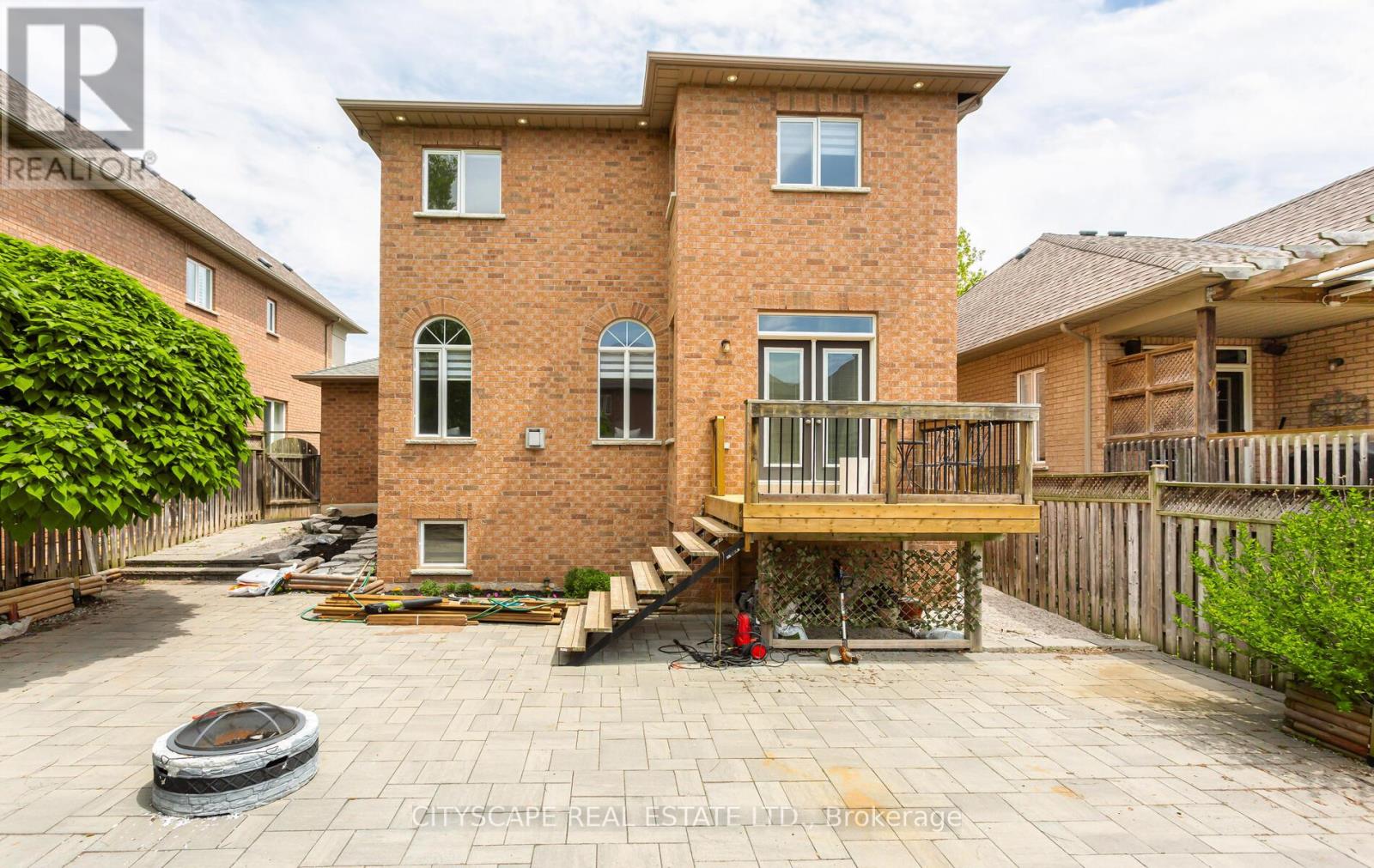 194 Tawny Crescent, Oakville (Br Bronte), Ontario  L6L 6T4 - Photo 35 - W12221965